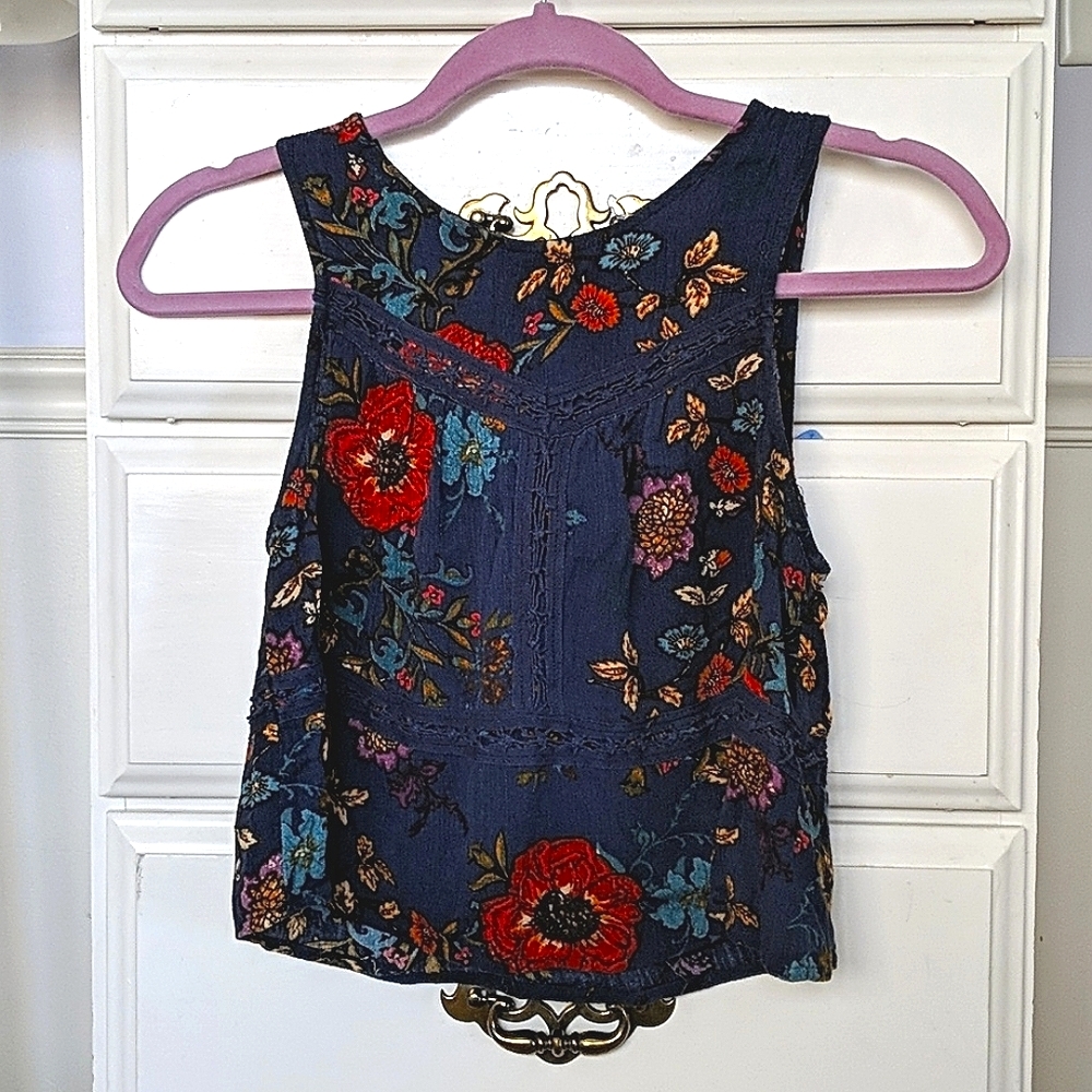 Flowy Blue Floral Crop Top